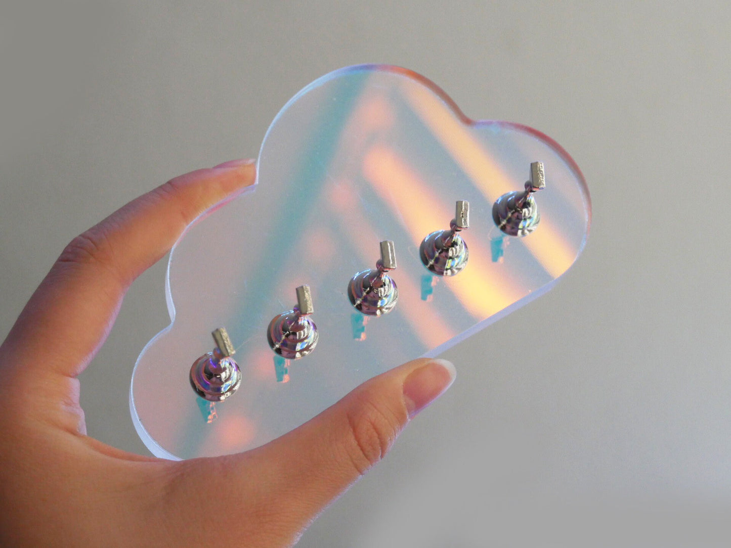 5pcs Cloud False Nail Display Stand Holder Set/ Aurora Blue Purple Magnetic Nail Art Practice Holder/ Polar Light Press on Nail Artist Tool