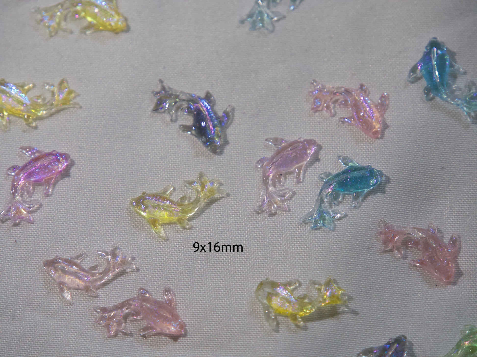 20pcs Polar light Translucent Fish Nail Art Studs