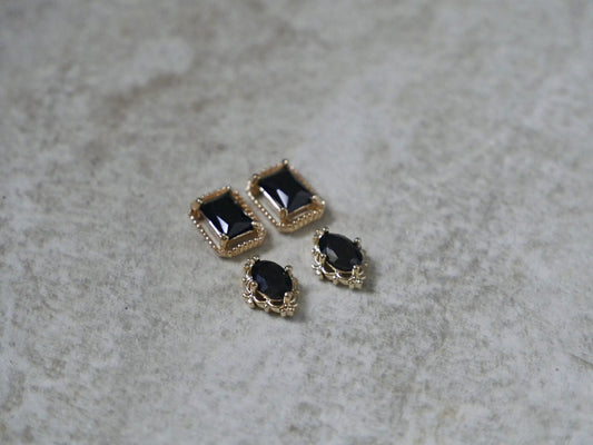 2pcs 3D Black Zircon Gemstone Nail Emerald Diamond Decals/ Gold Framed Royal Rococo Vintage Rhinestone Nail deco Supplies