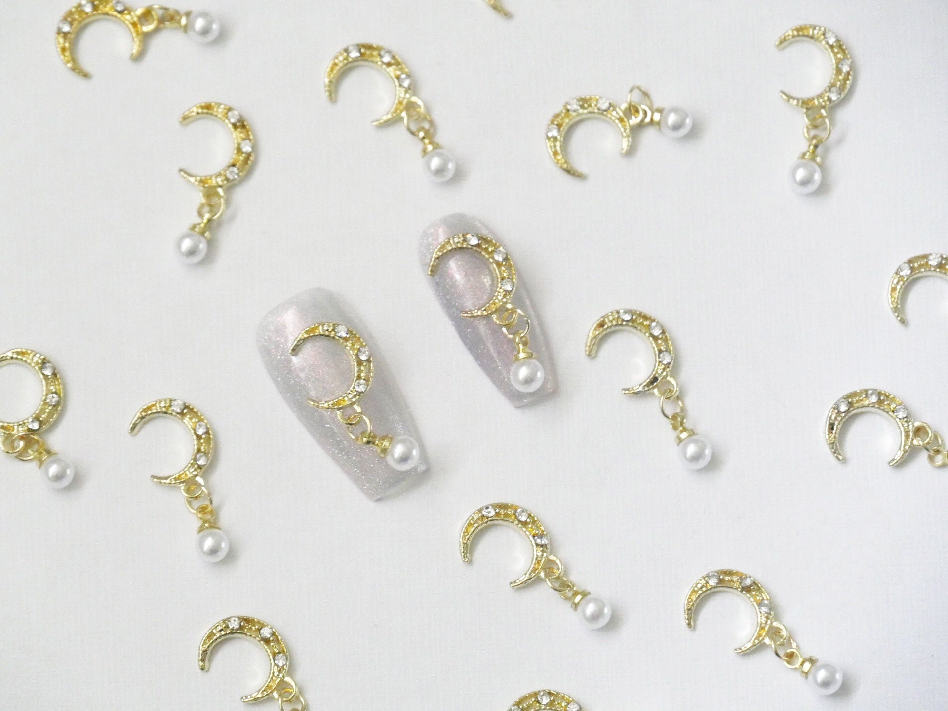 2pcs Heart Wing & New Moon Pearl Nail Dangle/ Gold Nail Drop Decals Nails Jewelry/ Sailor Moon Crescent Theme Vintage Gold Nail Decals