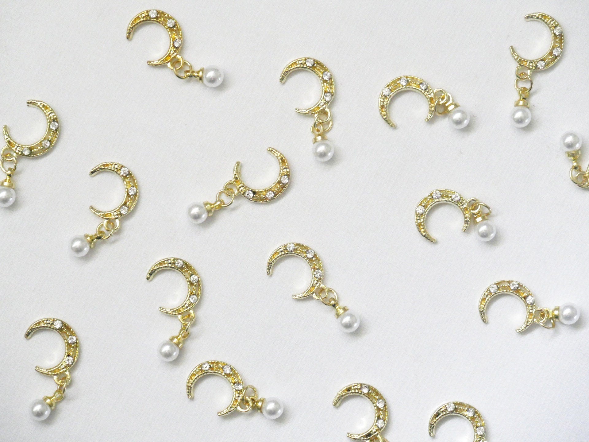2pcs Heart Wing & New Moon Pearl Nail Dangle/ Gold Nail Drop Decals Nails Jewelry/ Sailor Moon Crescent Theme Vintage Gold Nail Decals