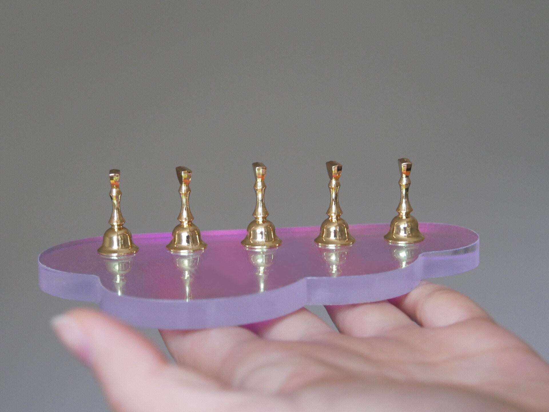5pcs Cloud False Nail Display Stand Holder Set/ Aurora Blue Purple Magnetic Nail Art Practice Holder/ Polar Light Press on Nail Artist Tool