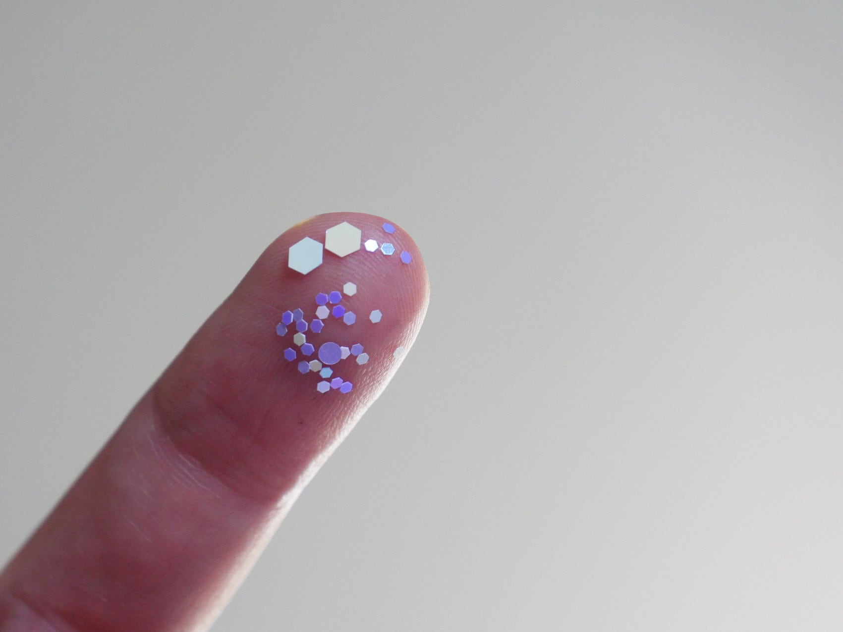 Hexagon&Dots Pearlescent Glitters/ Mixed Size Iridescent Sequins Nail Flakes /Mermaid Round Hexagon Chips Nail Decals