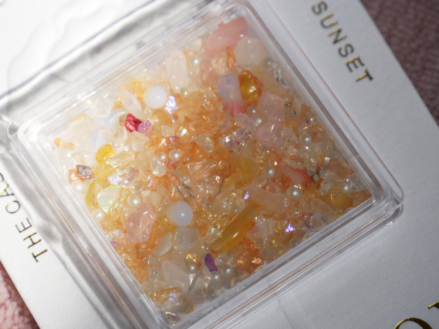 Irregular Glacier Starlight Crushed Stone/ Icy Quartz Stones Gems Nail Decal/ Raw Crystal Rocks Stone Charm Amethyst Supply