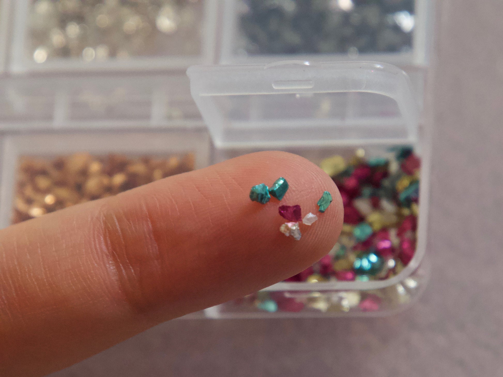 Electroplating Crushed Stones/ Metallic Broken Glass Irregular Stone for nail art/ Electro rocks crafts deco Embellishment Deco