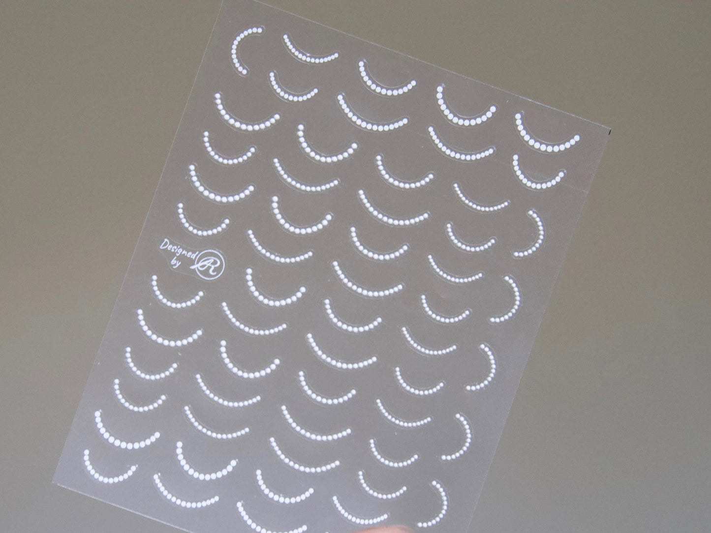 White Dots Smile Arch nail sticker