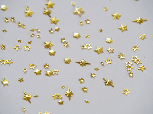 100pcs Gold Star Rivet Nail Decals/ Christmas Starry Theme Nail Supply Metallic Studs / Golden Quadrangular Stars Miniature
